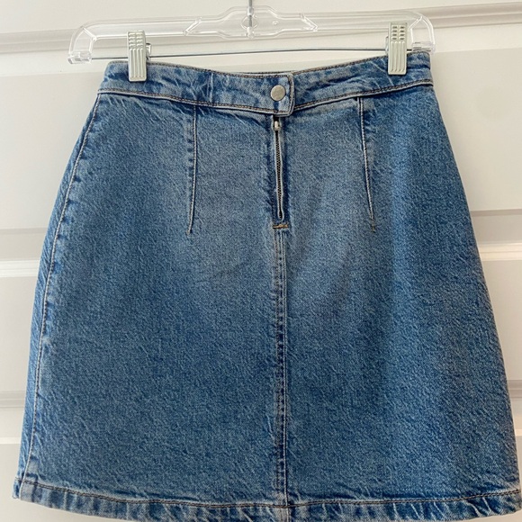 Free People We The Free Denim Skirt- EUC!! - Picture 2 of 6